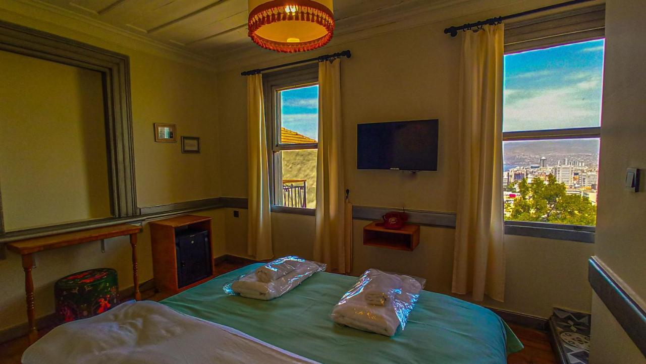 Variante Hotel Izmir Bagian luar foto